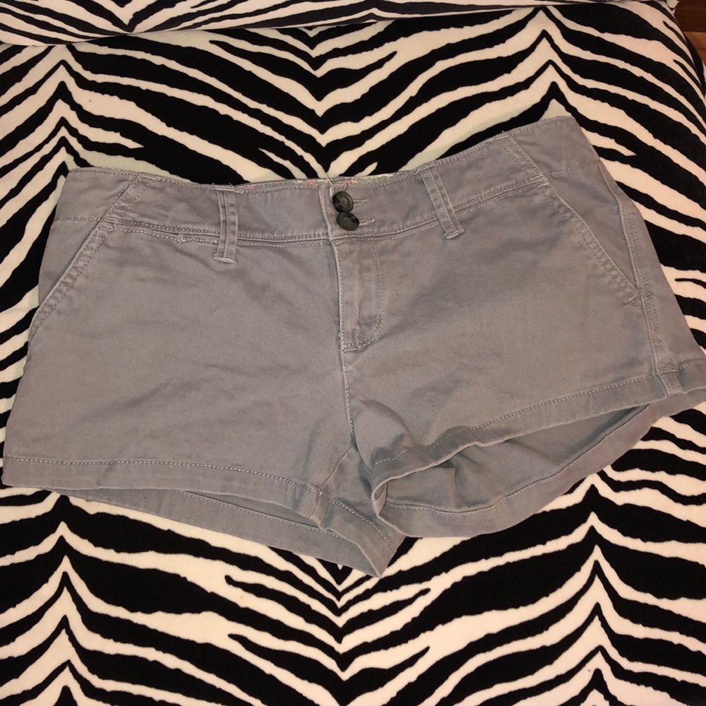American Eagle gray shorts